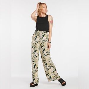 🌿 Volcom Frondly Fire Boho Floral Flowy Pull On Wide Leg Beach Pants Coastal 🌿